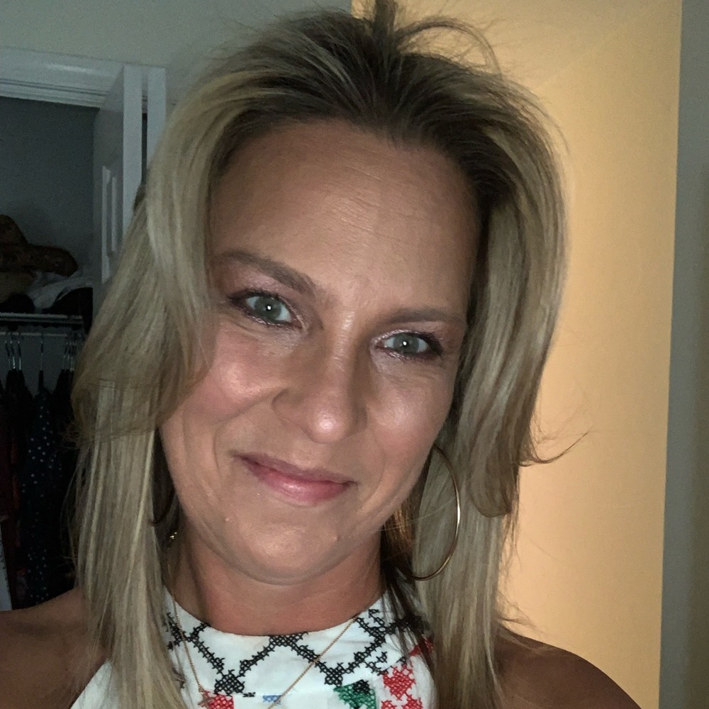 Meet your Posher, Jennifer
